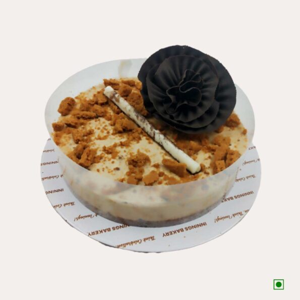 Innings Bakery Crunchy Biscoff Cake