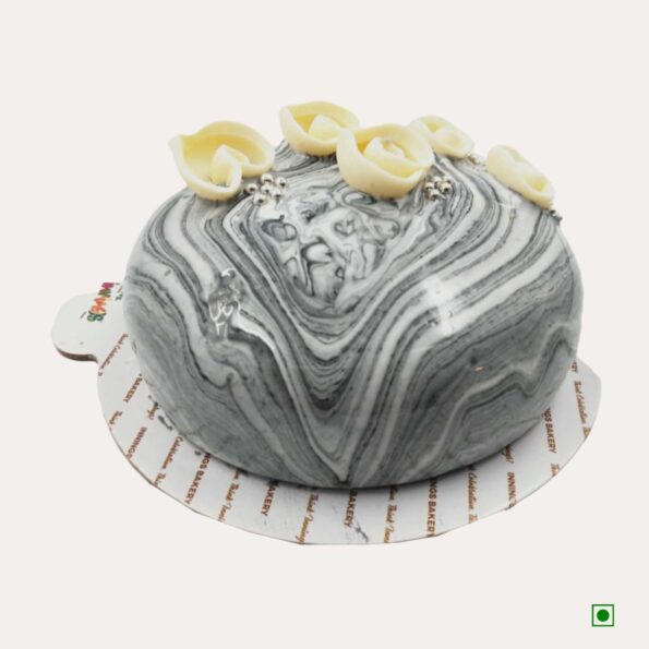 Innings Bakery Mixberry Cake